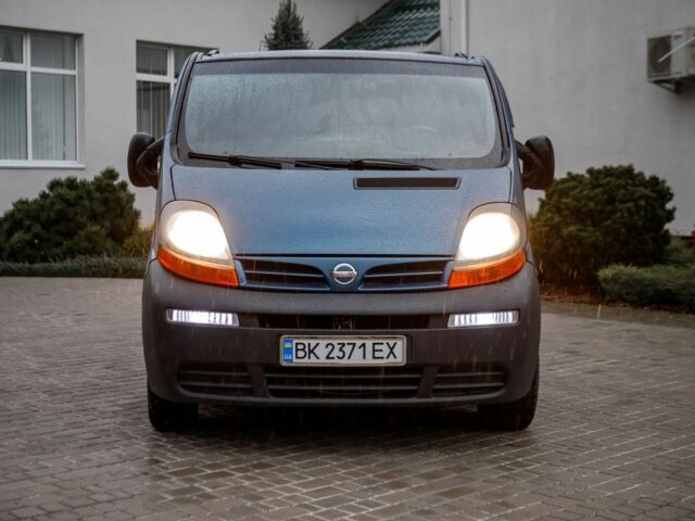 Синій Рено Трафік, об'ємом двигуна 1.9 л та пробігом 400 тис. км за 8200 $, фото 2 на Automoto.ua