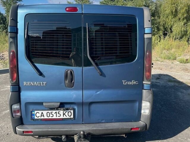 Синій Рено Трафік, об'ємом двигуна 1.87 л та пробігом 305 тис. км за 8300 $, фото 2 на Automoto.ua