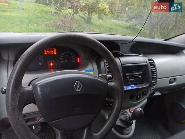 Рено Трафик 2005 в Тернополе на Automoto.ua Синий Рено Трафик, объемом двигателя 1.9 л и пробегом 238 тыс. км за 6200 $, фото 2 на Automoto.ua