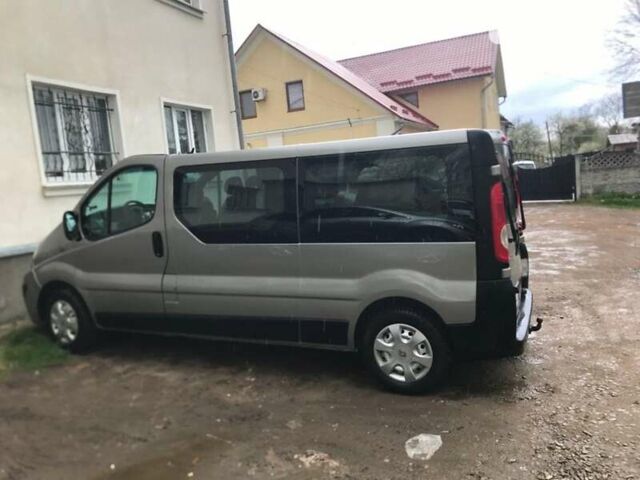 Синій Рено Трафік, об'ємом двигуна 2 л та пробігом 486 тис. км за 7800 $, фото 3 на Automoto.ua