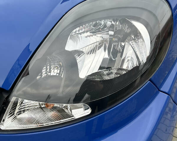 Синий Рено Трафик, объемом двигателя 2.46 л и пробегом 368 тыс. км за 9600 $, фото 10 на Automoto.ua