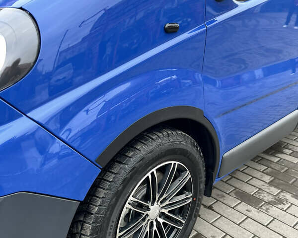 Синий Рено Трафик, объемом двигателя 2.46 л и пробегом 368 тыс. км за 9600 $, фото 9 на Automoto.ua