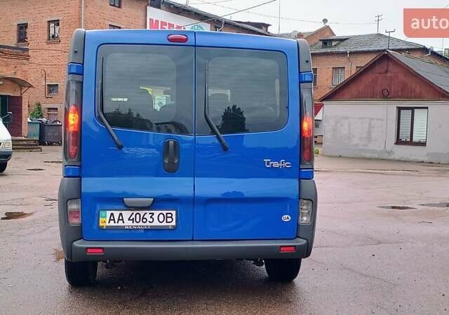 Синій Рено Трафік, об'ємом двигуна 1.87 л та пробігом 270 тис. км за 8950 $, фото 12 на Automoto.ua