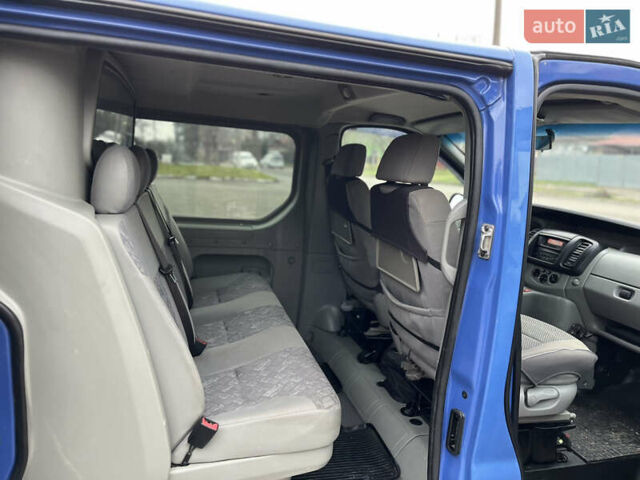 Синий Рено Трафик, объемом двигателя 1.87 л и пробегом 286 тыс. км за 7800 $, фото 10 на Automoto.ua