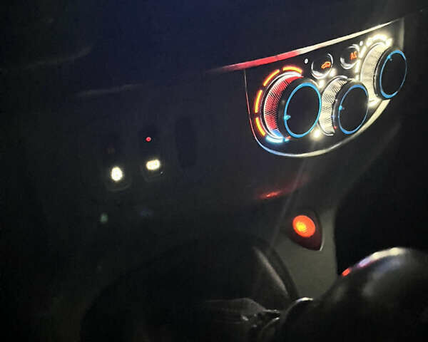 Синий Рено Трафик, объемом двигателя 2.46 л и пробегом 368 тыс. км за 9600 $, фото 34 на Automoto.ua