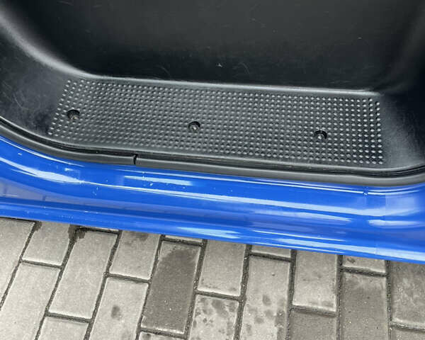 Синий Рено Трафик, объемом двигателя 2.46 л и пробегом 368 тыс. км за 9600 $, фото 13 на Automoto.ua