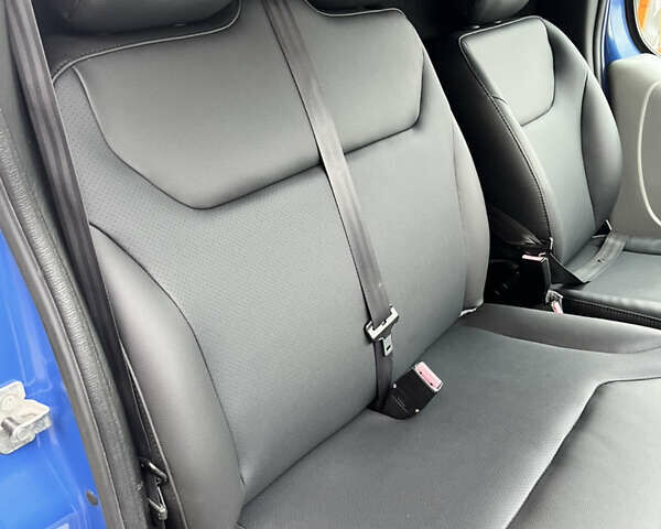 Синий Рено Трафик, объемом двигателя 2.46 л и пробегом 368 тыс. км за 9600 $, фото 26 на Automoto.ua