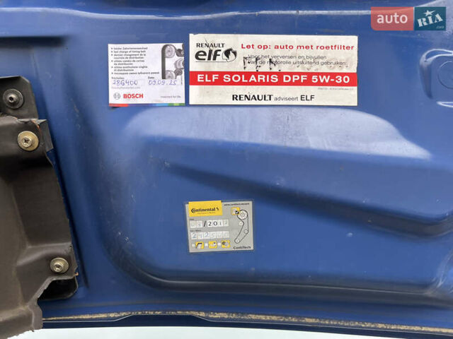 Синий Рено Трафик, объемом двигателя 1.87 л и пробегом 286 тыс. км за 7800 $, фото 23 на Automoto.ua