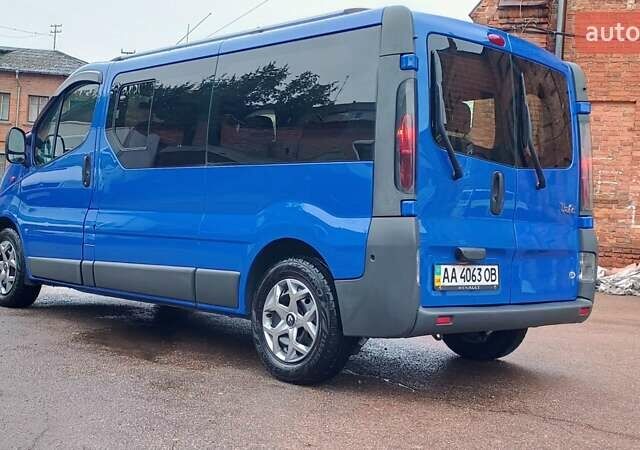 Синій Рено Трафік, об'ємом двигуна 1.87 л та пробігом 270 тис. км за 8950 $, фото 10 на Automoto.ua