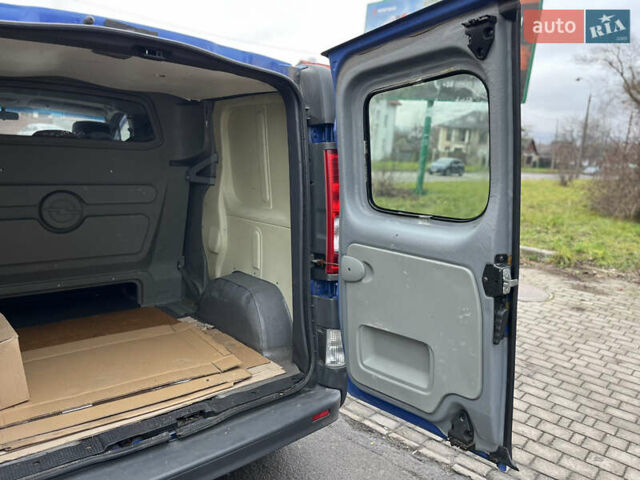 Синий Рено Трафик, объемом двигателя 1.87 л и пробегом 286 тыс. км за 7800 $, фото 27 на Automoto.ua