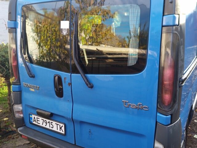Синій Рено Трафік, об'ємом двигуна 1.9 л та пробігом 375 тис. км за 5713 $, фото 6 на Automoto.ua