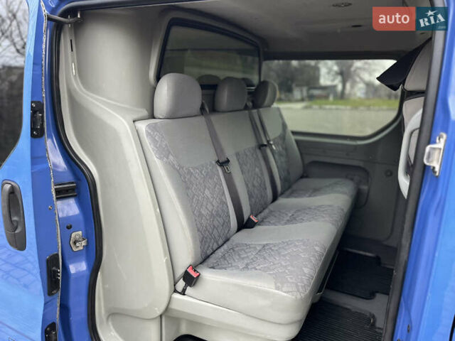 Синий Рено Трафик, объемом двигателя 1.87 л и пробегом 286 тыс. км за 7800 $, фото 11 на Automoto.ua