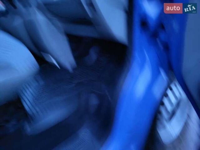 Синій Рено Трафік, об'ємом двигуна 2 л та пробігом 267 тис. км за 9990 $, фото 120 на Automoto.ua