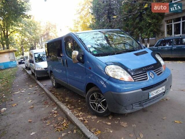 Синий Рено Трафик, объемом двигателя 2 л и пробегом 322 тыс. км за 6500 $, фото 4 на Automoto.ua
