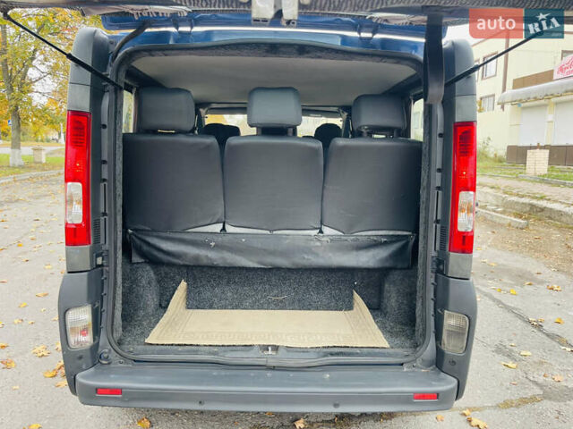 Синій Рено Трафік, об'ємом двигуна 2.5 л та пробігом 311 тис. км за 8500 $, фото 17 на Automoto.ua