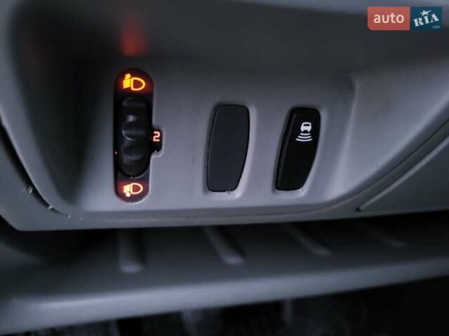 Синій Рено Трафік, об'ємом двигуна 2 л та пробігом 267 тис. км за 9990 $, фото 130 на Automoto.ua