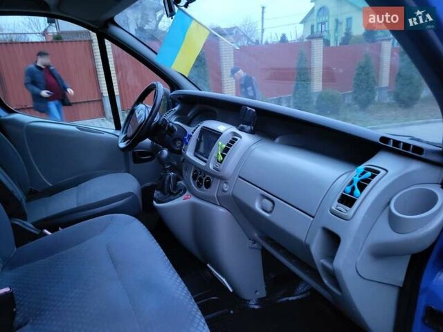 Синій Рено Трафік, об'ємом двигуна 2 л та пробігом 267 тис. км за 9990 $, фото 123 на Automoto.ua