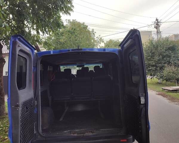 Синій Рено Трафік, об'ємом двигуна 2 л та пробігом 281 тис. км за 8500 $, фото 14 на Automoto.ua