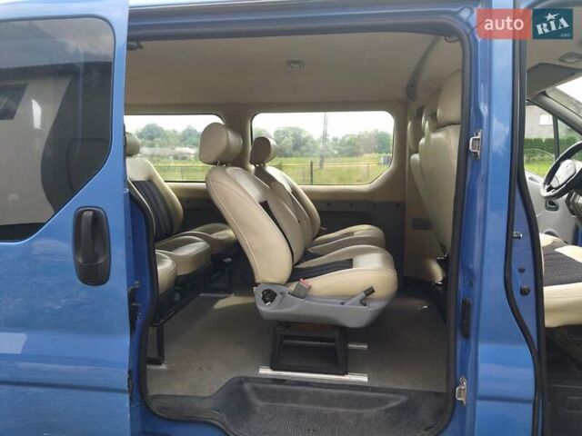 Синий Рено Трафик, объемом двигателя 2 л и пробегом 298 тыс. км за 9300 $, фото 14 на Automoto.ua