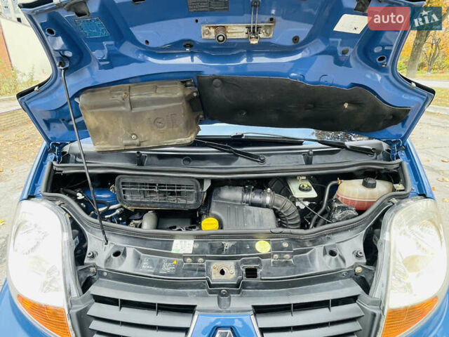 Синій Рено Трафік, об'ємом двигуна 2.5 л та пробігом 311 тис. км за 8500 $, фото 12 на Automoto.ua