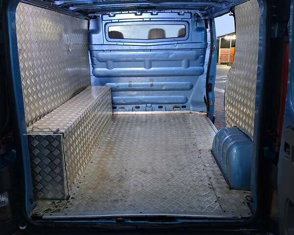 Синій Рено Трафік, об'ємом двигуна 2 л та пробігом 435 тис. км за 5800 $, фото 5 на Automoto.ua
