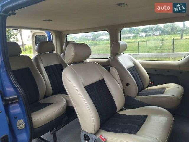 Синий Рено Трафик, объемом двигателя 2 л и пробегом 298 тыс. км за 9300 $, фото 15 на Automoto.ua
