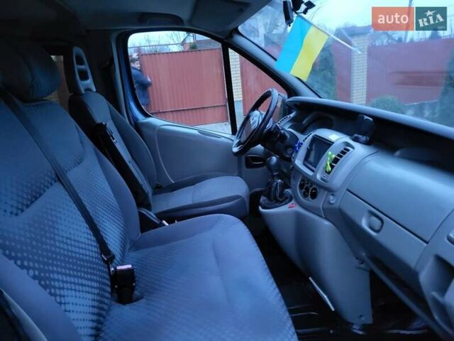 Синій Рено Трафік, об'ємом двигуна 2 л та пробігом 267 тис. км за 9990 $, фото 124 на Automoto.ua