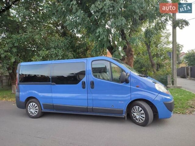 Синій Рено Трафік, об'ємом двигуна 2 л та пробігом 281 тис. км за 8500 $, фото 1 на Automoto.ua