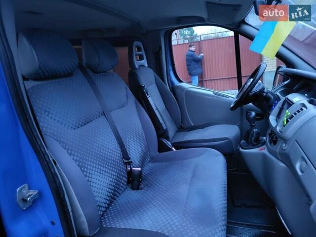Синій Рено Трафік, об'ємом двигуна 2 л та пробігом 267 тис. км за 9990 $, фото 125 на Automoto.ua