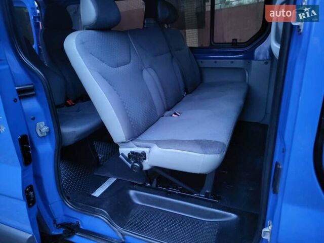 Синій Рено Трафік, об'ємом двигуна 2 л та пробігом 267 тис. км за 9990 $, фото 114 на Automoto.ua