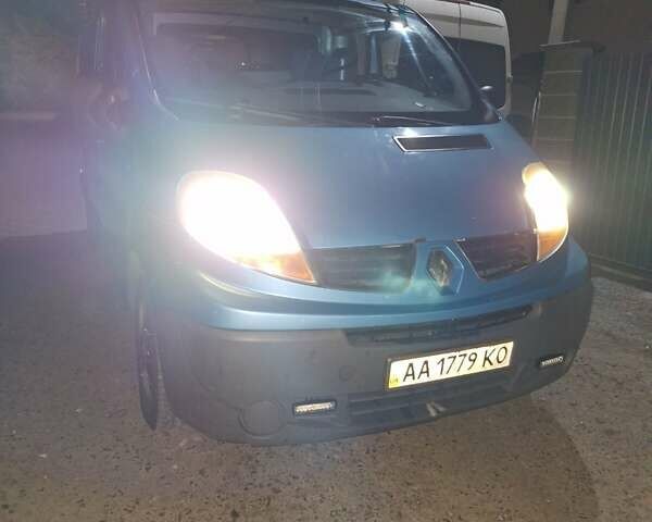 Синій Рено Трафік, об'ємом двигуна 2 л та пробігом 435 тис. км за 5800 $, фото 12 на Automoto.ua