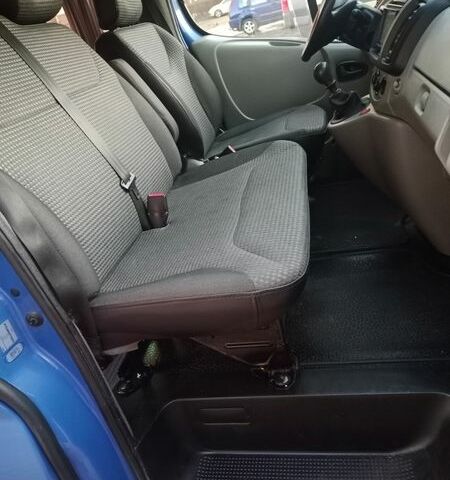 Синій Рено Трафік, об'ємом двигуна 2 л та пробігом 304 тис. км за 8950 $, фото 15 на Automoto.ua