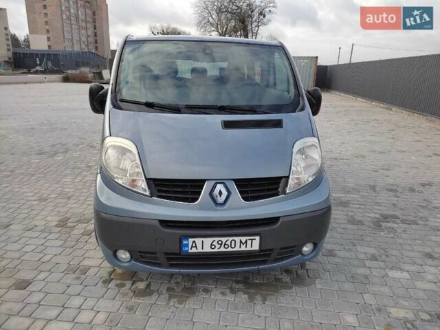 Синій Рено Трафік, об'ємом двигуна 2 л та пробігом 277 тис. км за 10000 $, фото 4 на Automoto.ua