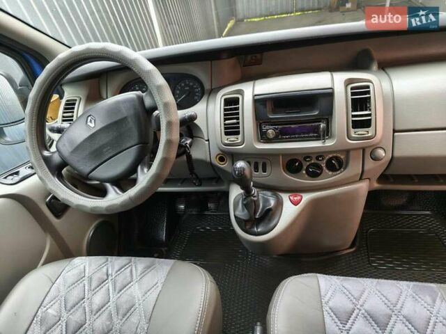 Синий Рено Трафик, объемом двигателя 2 л и пробегом 340 тыс. км за 10000 $, фото 8 на Automoto.ua