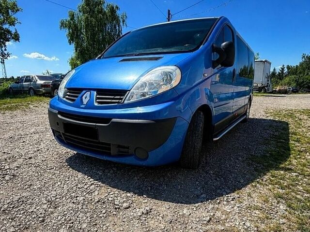 Синий Рено Трафик, объемом двигателя 2.5 л и пробегом 350 тыс. км за 7999 $, фото 5 на Automoto.ua