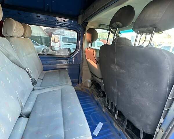 Синий Рено Трафик, объемом двигателя 2.46 л и пробегом 300 тыс. км за 6999 $, фото 4 на Automoto.ua