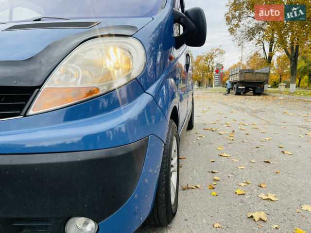 Синій Рено Трафік, об'ємом двигуна 2.5 л та пробігом 311 тис. км за 8500 $, фото 18 на Automoto.ua