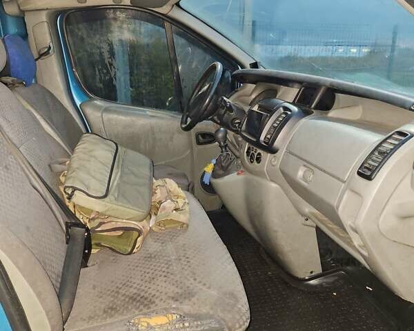 Синій Рено Трафік, об'ємом двигуна 2 л та пробігом 435 тис. км за 5800 $, фото 9 на Automoto.ua