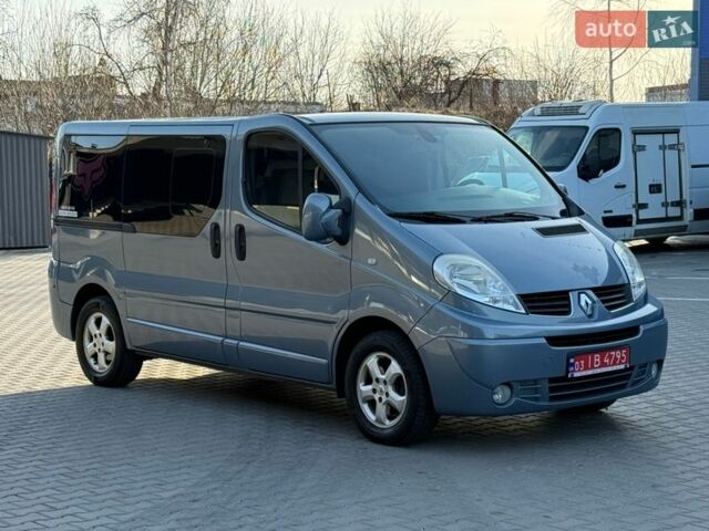 Синій Рено Трафік, об'ємом двигуна 0 л та пробігом 285 тис. км за 10999 $, фото 10 на Automoto.ua