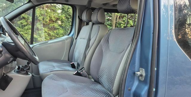 Синий Рено Трафик, объемом двигателя 2 л и пробегом 206 тыс. км за 6600 $, фото 15 на Automoto.ua