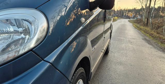 Синий Рено Трафик, объемом двигателя 2 л и пробегом 206 тыс. км за 6600 $, фото 8 на Automoto.ua