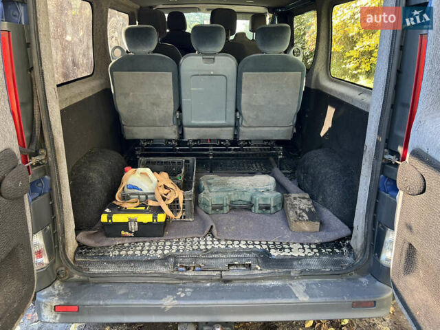 Рено Трафик 2008 в Тернополе на Automoto.ua Синий Рено Трафик, объемом двигателя 2 л и пробегом 200 тыс. км за 8200 $, фото 10 на Automoto.ua