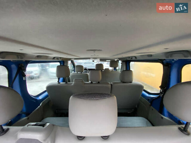 Синий Рено Трафик, объемом двигателя 2 л и пробегом 265 тыс. км за 9999 $, фото 14 на Automoto.ua
