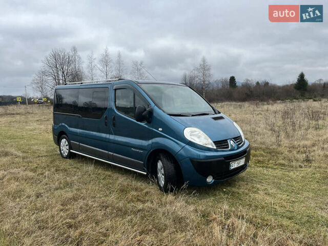 Синий Рено Трафик, объемом двигателя 2.5 л и пробегом 297 тыс. км за 10700 $, фото 13 на Automoto.ua