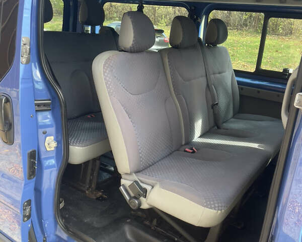 Рено Трафик 2009 в Львове на Automoto.ua Синий Рено Трафик, объемом двигателя 2 л и пробегом 440 тыс. км за 9800 $, фото 33 на Automoto.ua