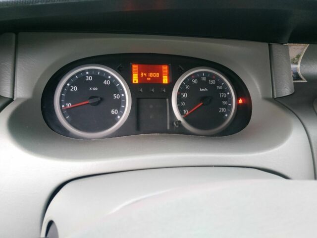 Синий Рено Трафик, объемом двигателя 2.5 л и пробегом 341 тыс. км за 13600 $, фото 7 на Automoto.ua