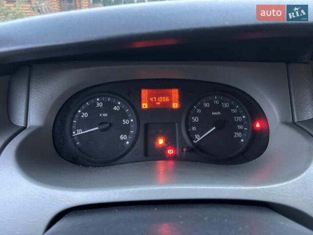 Синій Рено Трафік, об'ємом двигуна 2 л та пробігом 471 тис. км за 8650 $, фото 21 на Automoto.ua