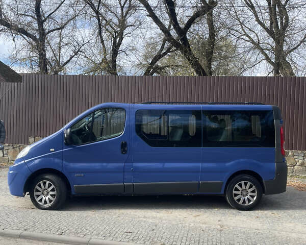 Рено Трафик 2009 в Львове на Automoto.ua Синий Рено Трафик, объемом двигателя 2 л и пробегом 440 тыс. км за 9800 $, фото 10 на Automoto.ua