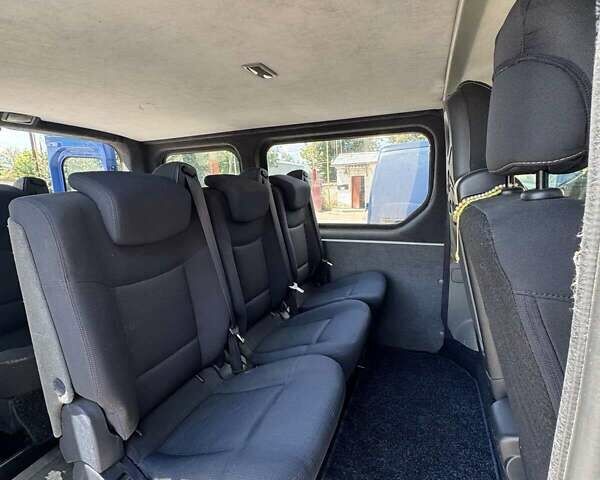 Синий Рено Трафик, объемом двигателя 2 л и пробегом 324 тыс. км за 12000 $, фото 15 на Automoto.ua
