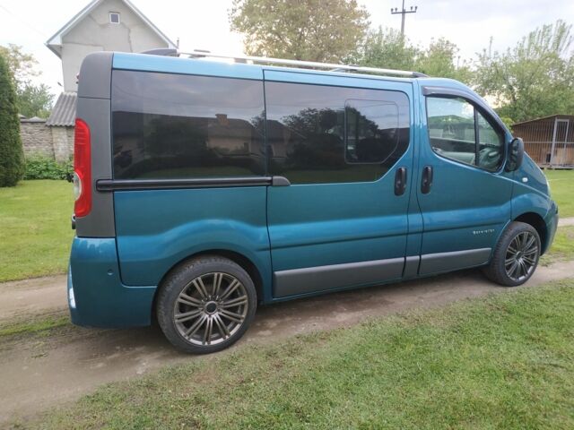 Синий Рено Трафик, объемом двигателя 2.5 л и пробегом 341 тыс. км за 13600 $, фото 1 на Automoto.ua